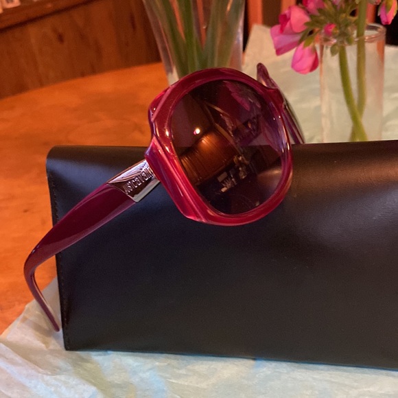 Just Cavalli Gorgeous Shiny DarkRed LogoFramesGraduatedDarkRedLenses Sunglasses - Picture 7 of 15